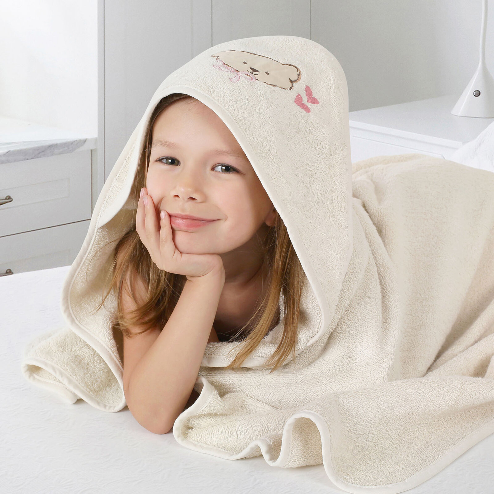 Frottee Babybadetuch mit Kapuze - Bärchen auf Beige