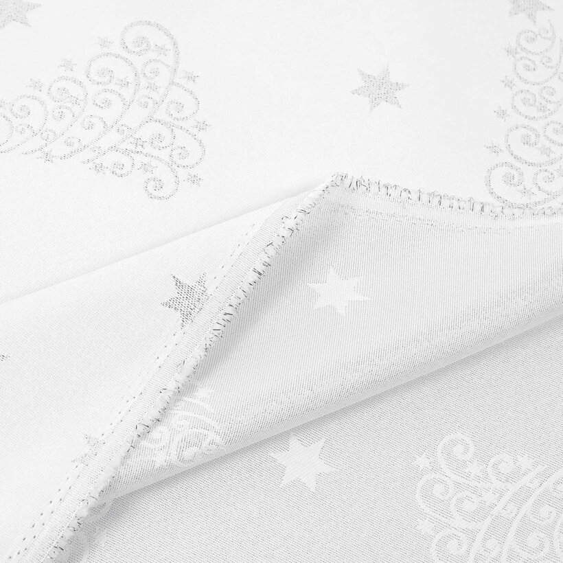 Weihnachtlicher Teflonstoff für Tischdecken – Silberne Tannenbäume und Sterne