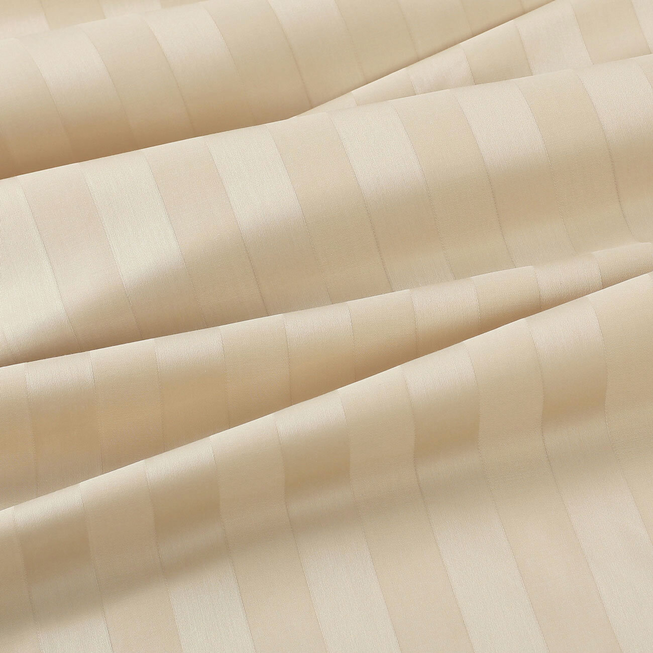 Festliche ovale Damast-Tischdecke - goldene Streifen mit Satin-Glanz