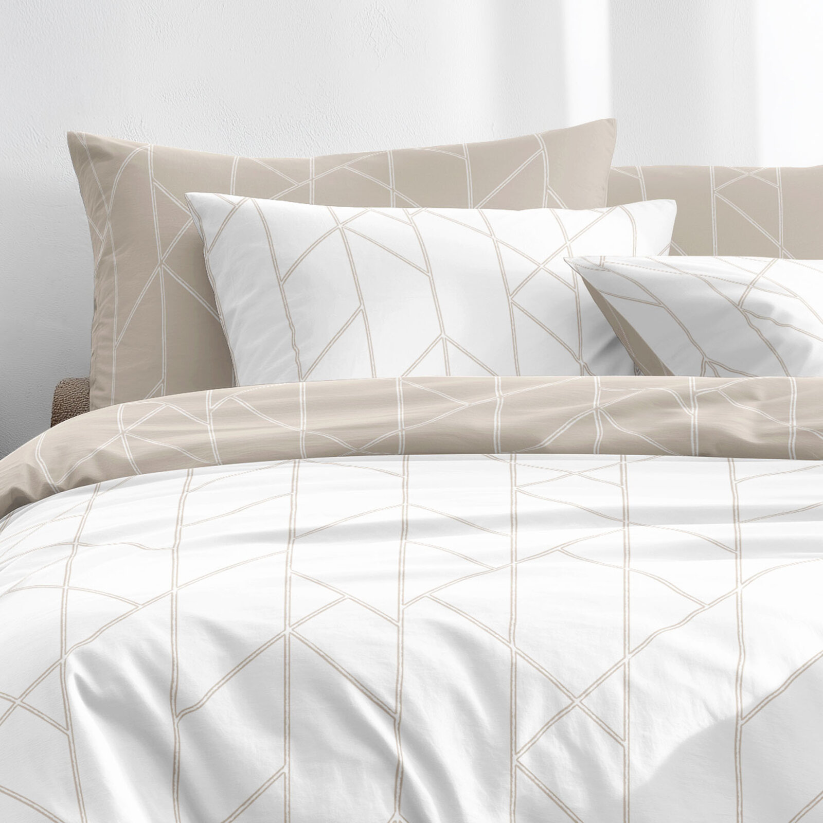 Bettwäsche aus Baumwolle - Geometrische Linien auf Weiß und Latte