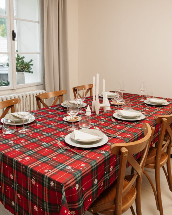 Vanocni-karo-ubrus