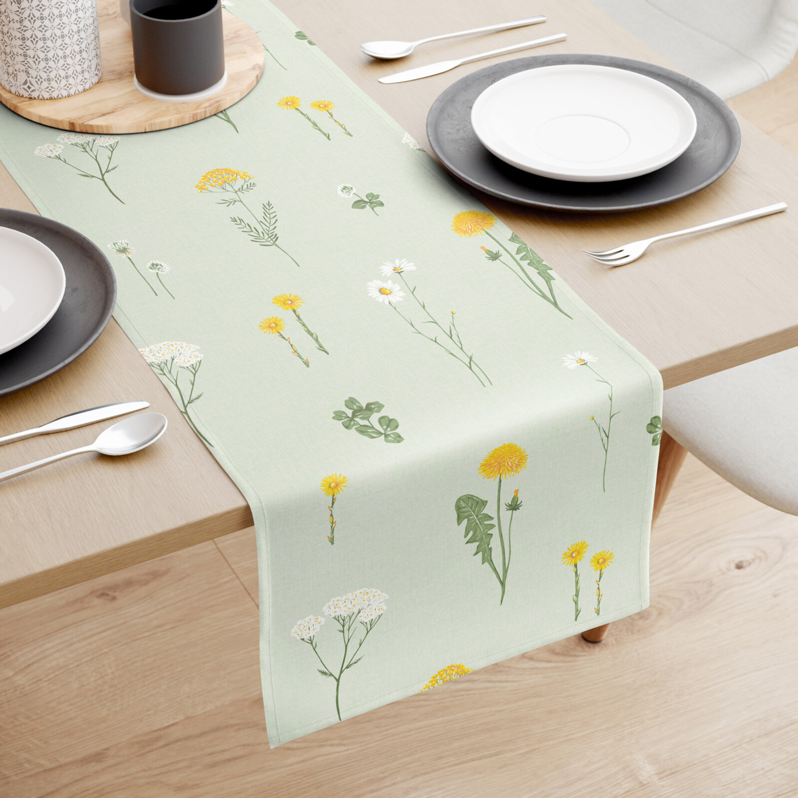 Tischläufer aus 100% Baumwolle - Grüne Wiese