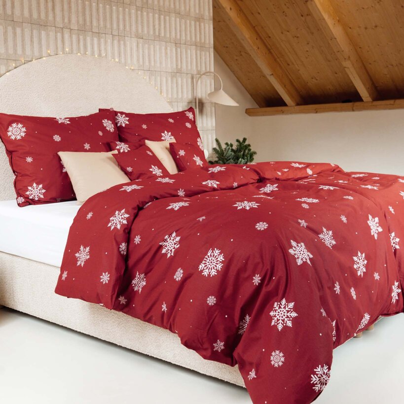 Weihnachtlich Bettwäsche aus Baumwolle - Schneeflocken auf Rot