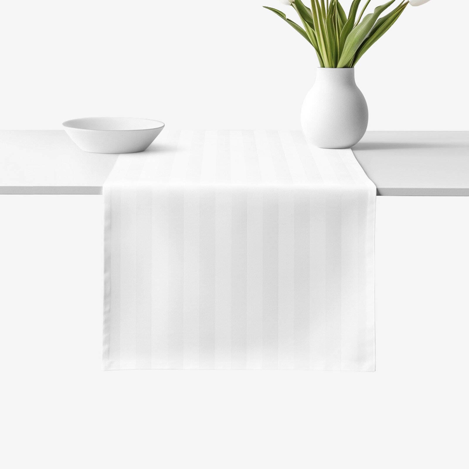 Festliche Damast-Tischläufer - weiße Satinstreifen
