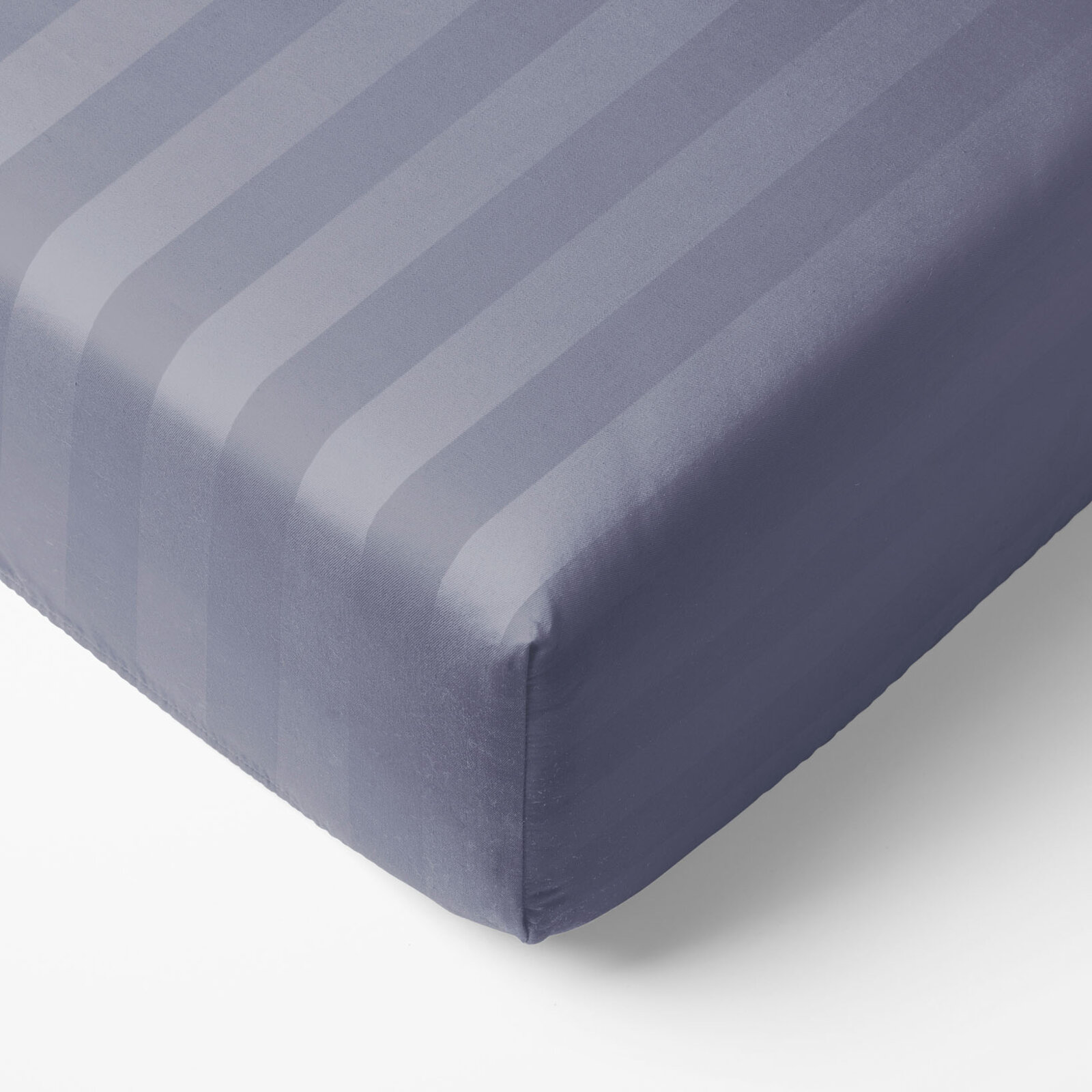 Spannbettlaken aus Damask - dunkelgraue Streifen mit Satin-Glanz