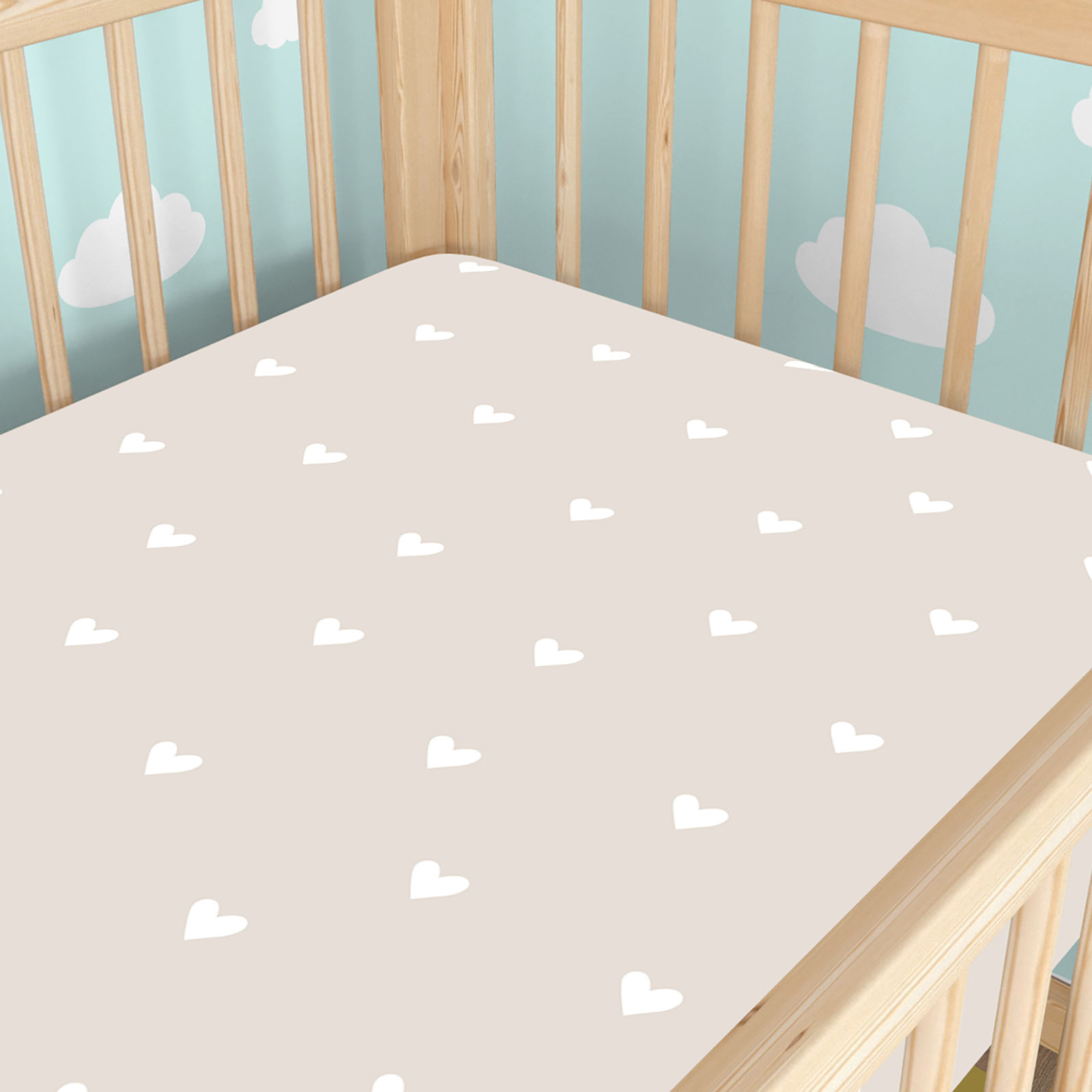 Spannbetttuch aus Baumwolle für Babybetten - Herzchen auf Latte
