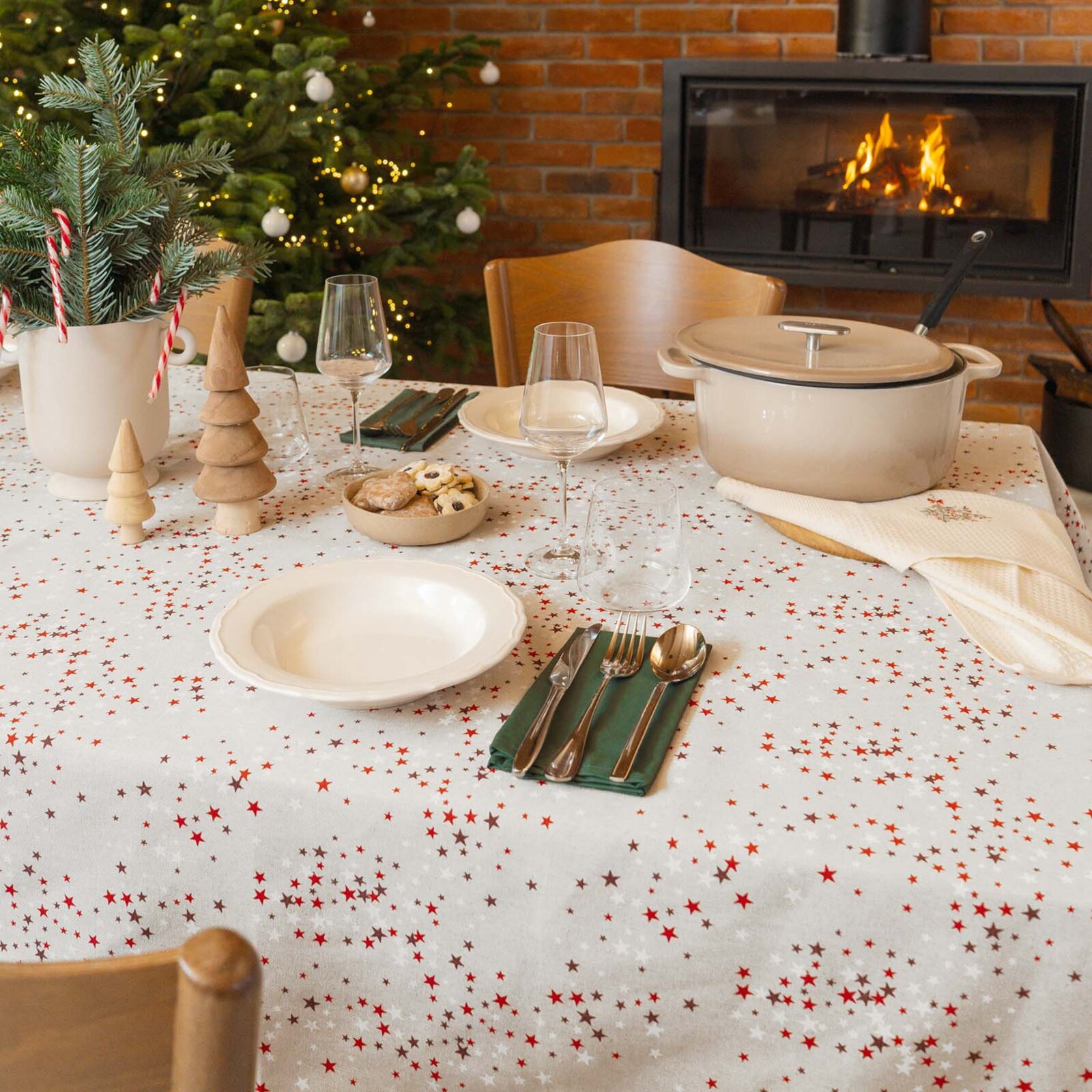 Weihnachtliche eckige Tischdecke Valencia - Sterne auf Naturfarbe