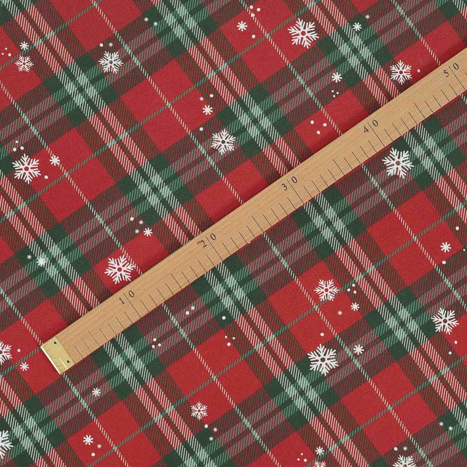Weihnachtlicher Teflonstoff für Tischdecken – Rotkariert mit Schneeflocken