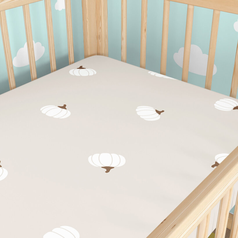 Spannbetttuch aus Baumwolle für Babybetten - Kürbisse auf Creme