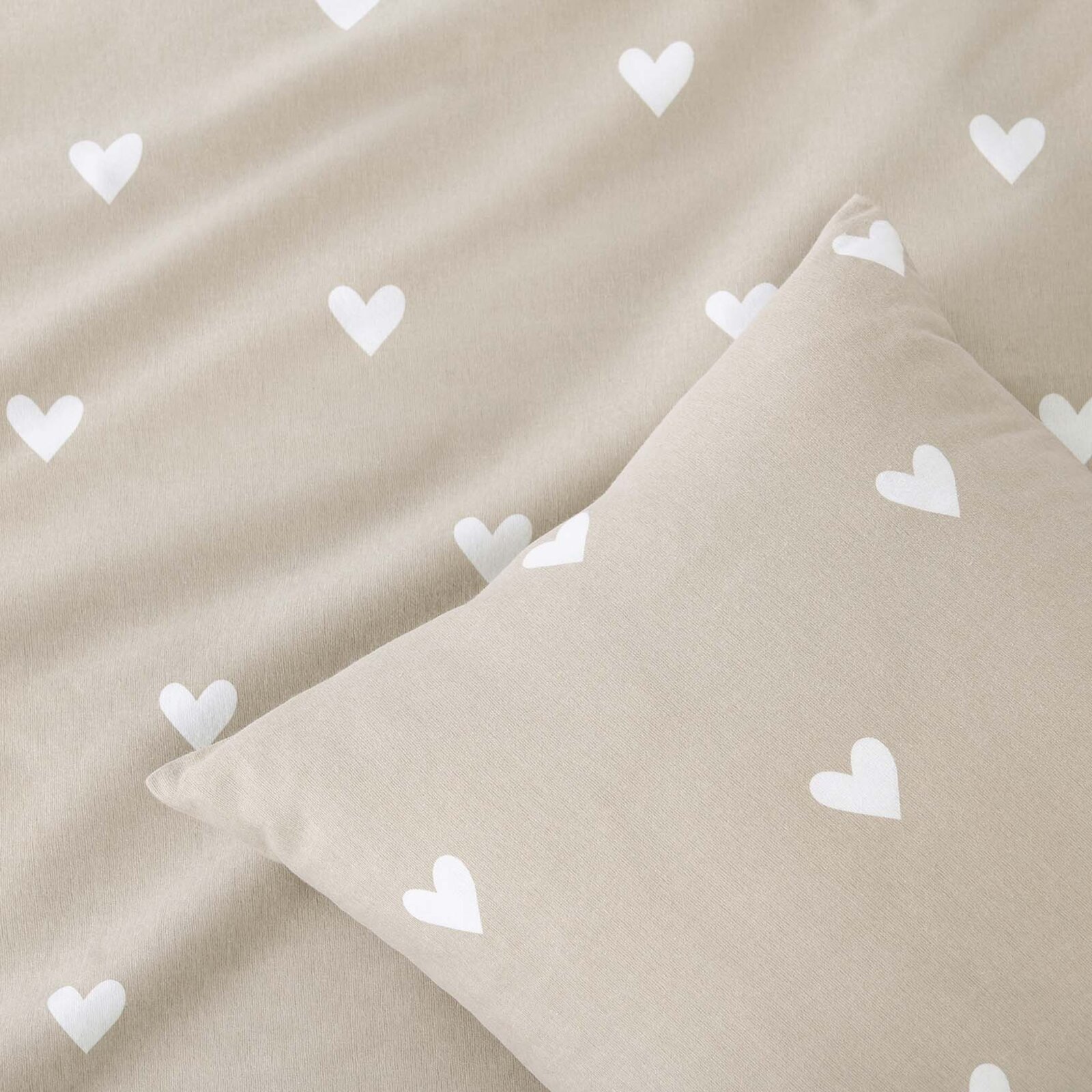 Kissenbezug aus Flanell - Herzchen auf Latte