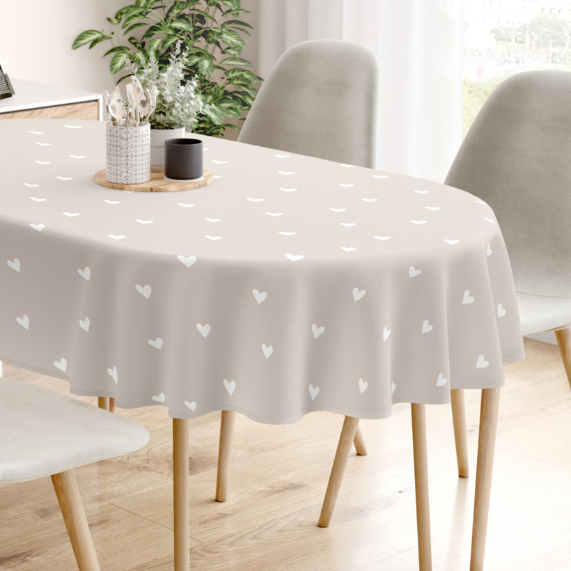 Ovale Tischdecke aus 100% Baumwolle - Herzchen auf Latte