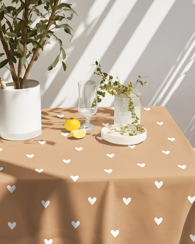 Eckige Tischdecke 100% Baumwolle - Herzchen auf Herbstbraun