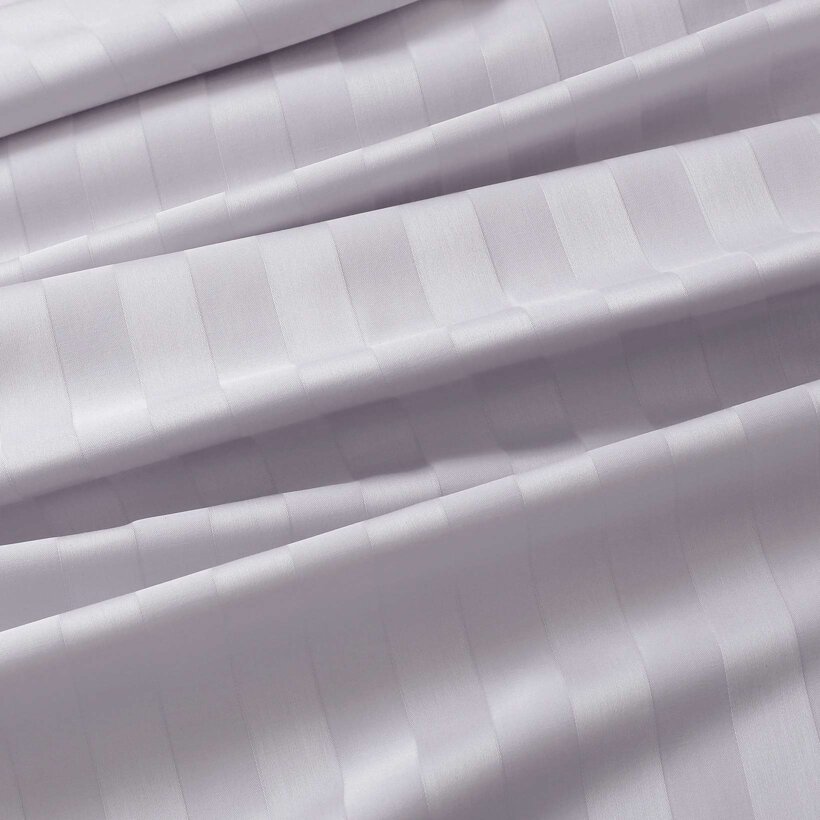 Festliche ovale Damast-Tischdecke - hellgraue Streifen mit Satin-Glanz