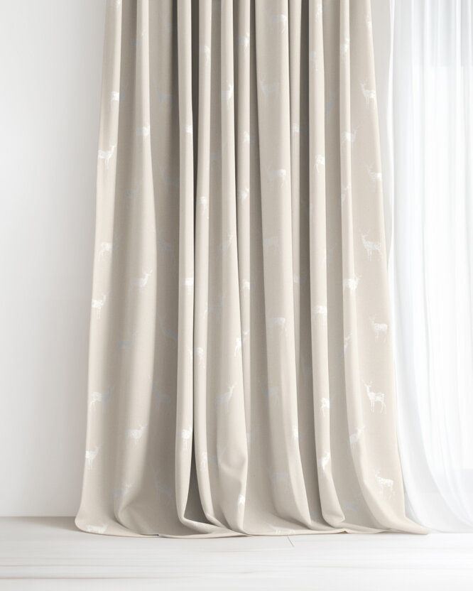 Weihnachtsvorhang Natura - Hirsche auf natürlichem