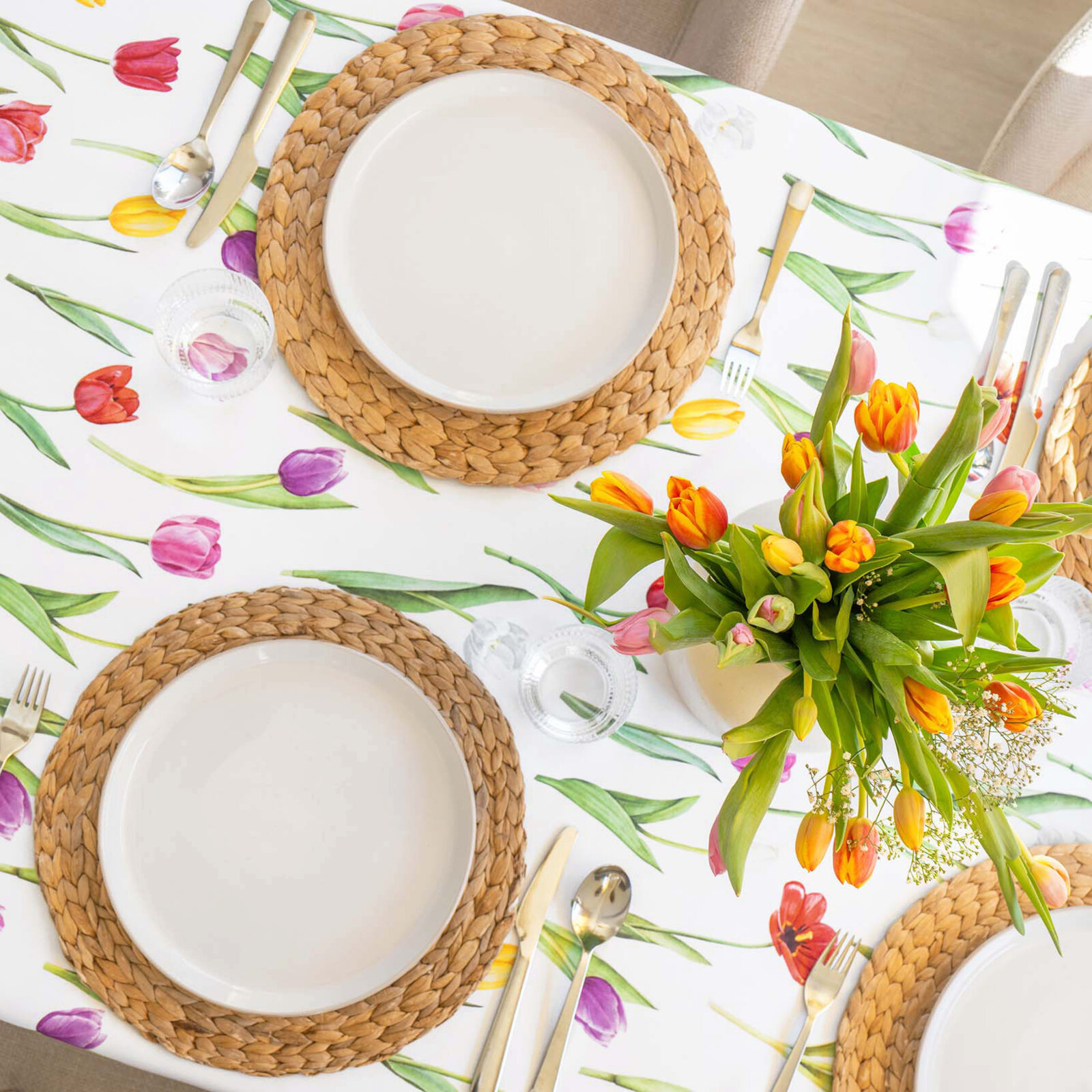 Eckige Teflon-Tischdecke - Bunte Tulpen