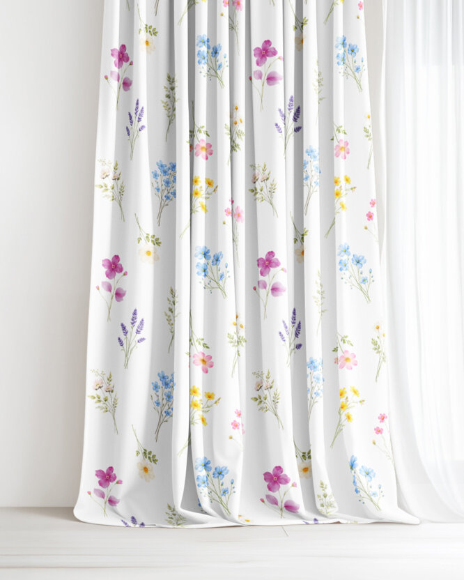 Dekorativer Vorhang – Blumengarten