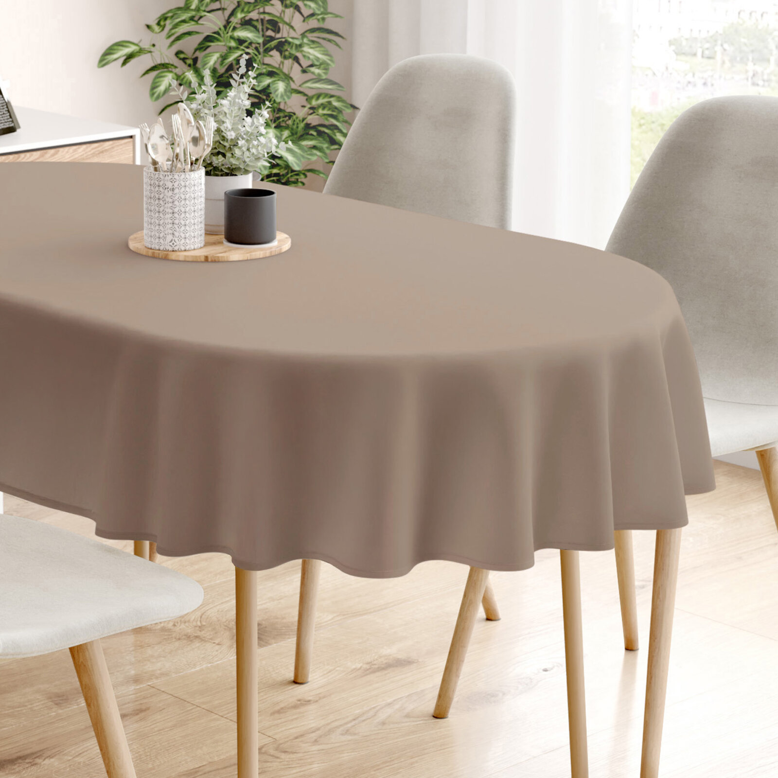 Ovale Tischdecke aus 100% Baumwolle - kaffeebraun