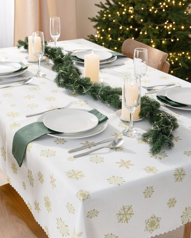Eckige weihnachtliche Teflon-Tischdecke - Goldene Schneeflocken