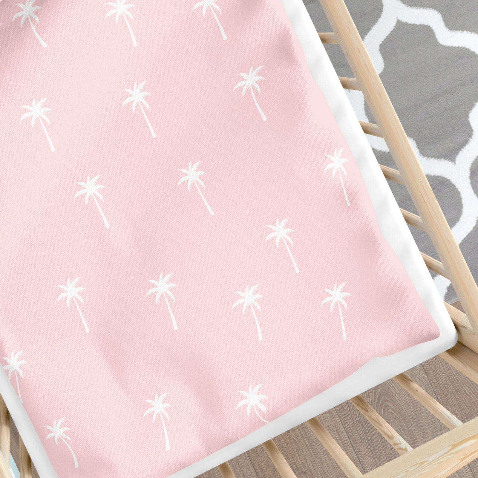 Bettwäsche für Babybetten aus Baumwolle - Palmen auf Pastellrosa
