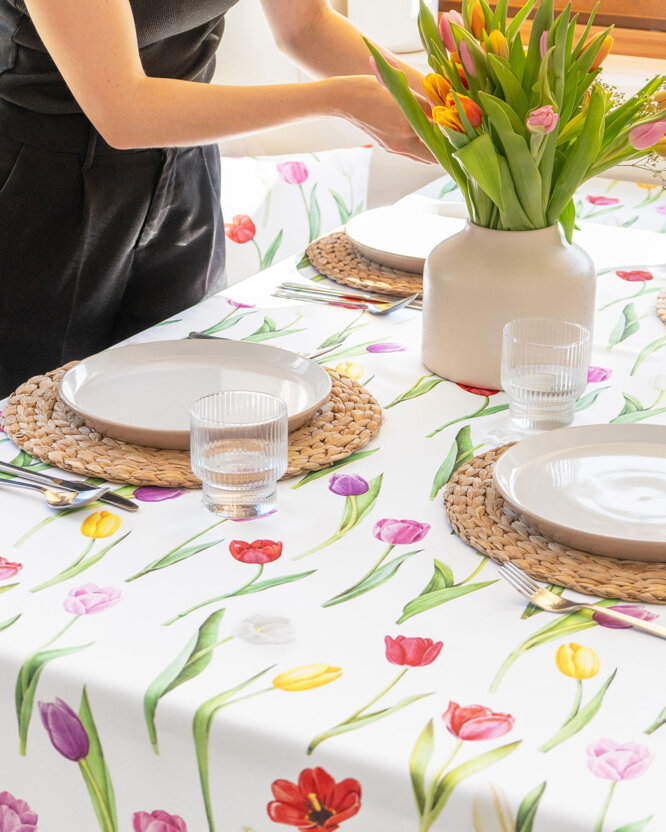 Eckige Teflon-Tischdecke - Bunte Tulpen