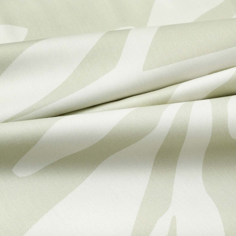 Mako-Satin - Abstrakte Blätter auf Pastellgrün