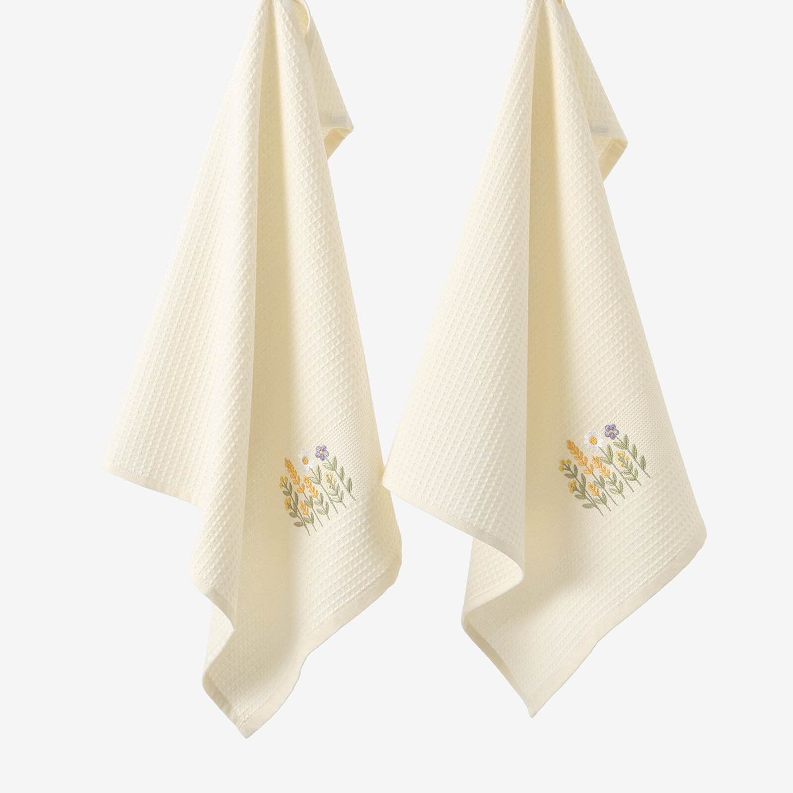 Waffel-Geschirrtuch mit Stickerei - Blumenwiese auf Creme