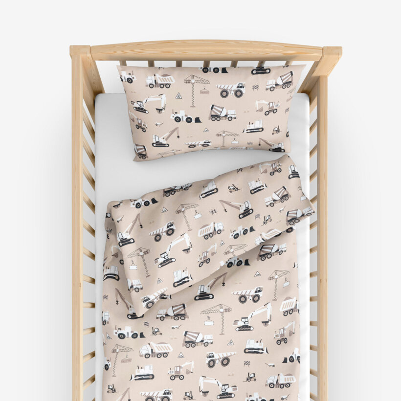 Bettwäsche für Babybetten aus Baumwolle - Lastwagen und Bagger auf Beige