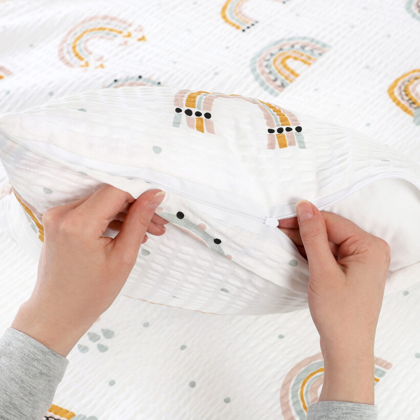 Kinder-Seersucker-Kissenbezug - gemalte Regenbögen