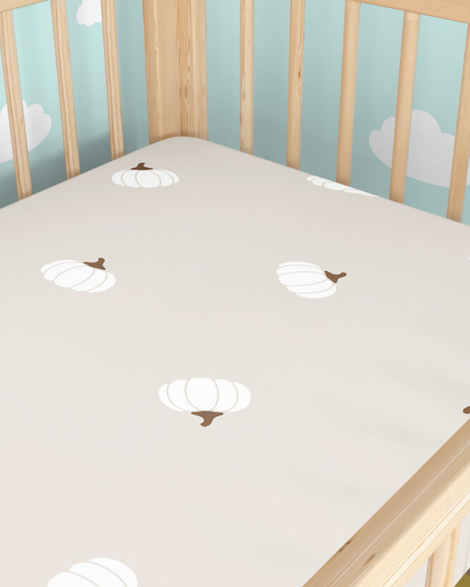 Spannbetttuch aus Baumwolle für Babybetten - Kürbisse auf Creme
