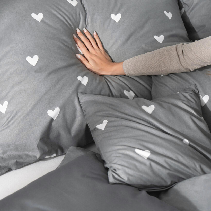 Bettwäsche aus Baumwolle - Herzchen auf Grau