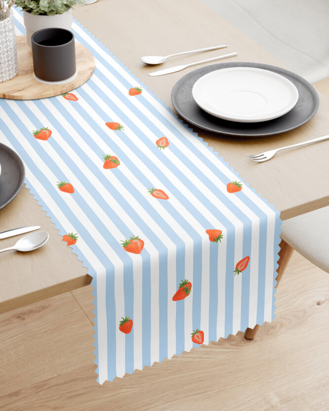 Tischläufer Teflon - blaue Streifen mit Erdbeeren
