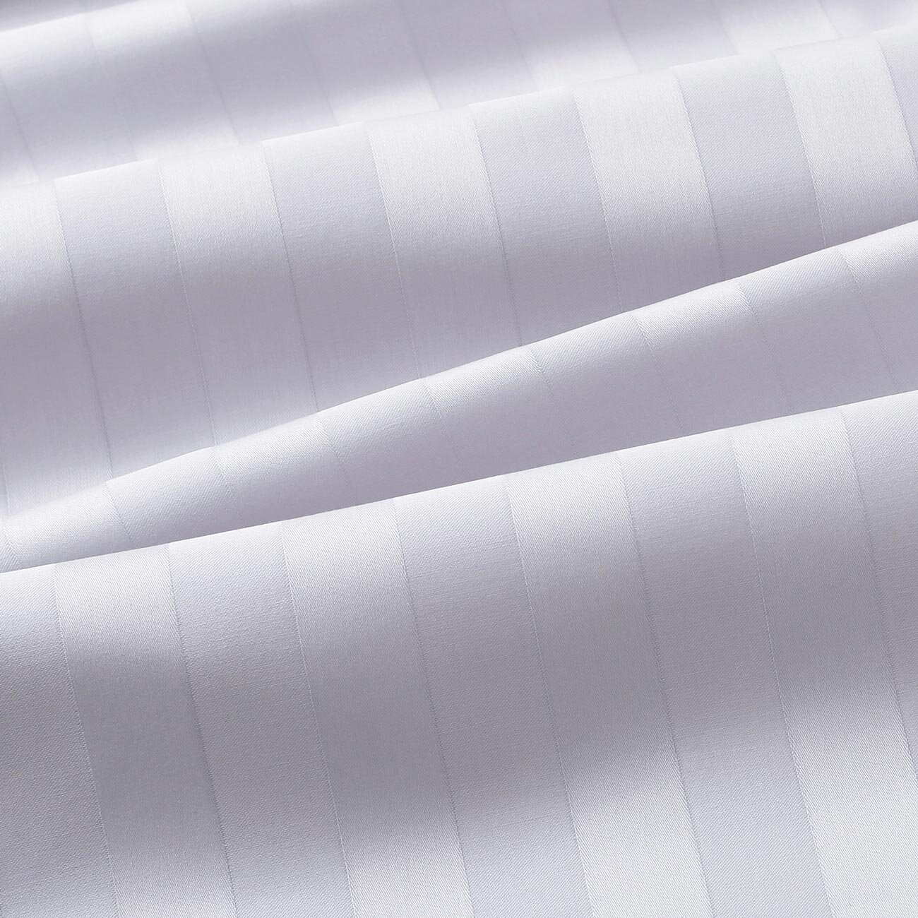 Festliche ovale Damast-Tischdecke - hellgraue Streifen mit Satin-Glanz