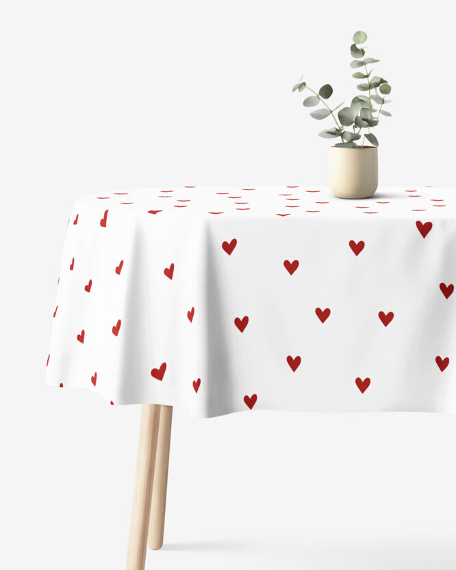 Ovale Tischdecke aus 100% Baumwolle - Rote Herzchen auf Weiß