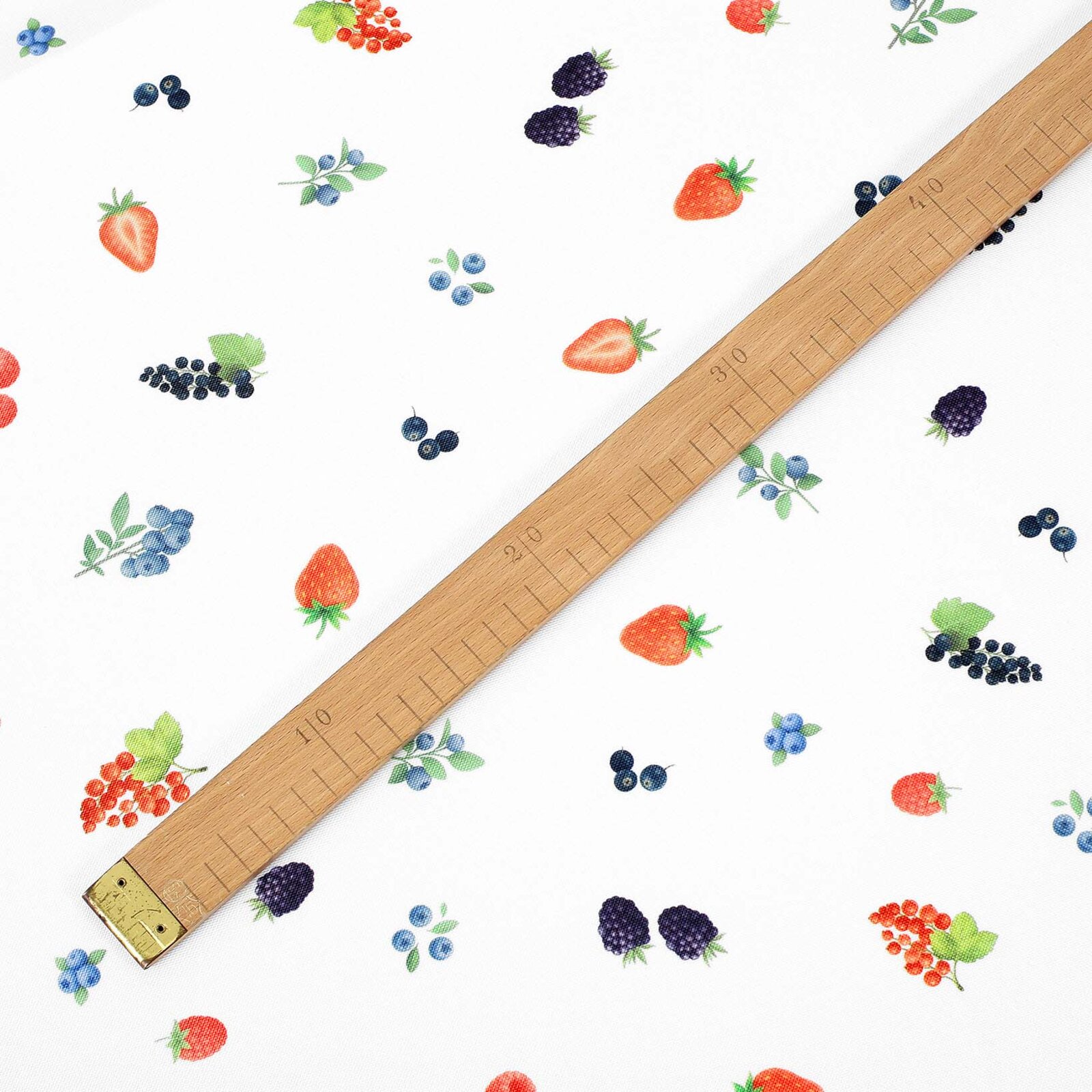 Teflonstoff für Tischdecken - Beeren