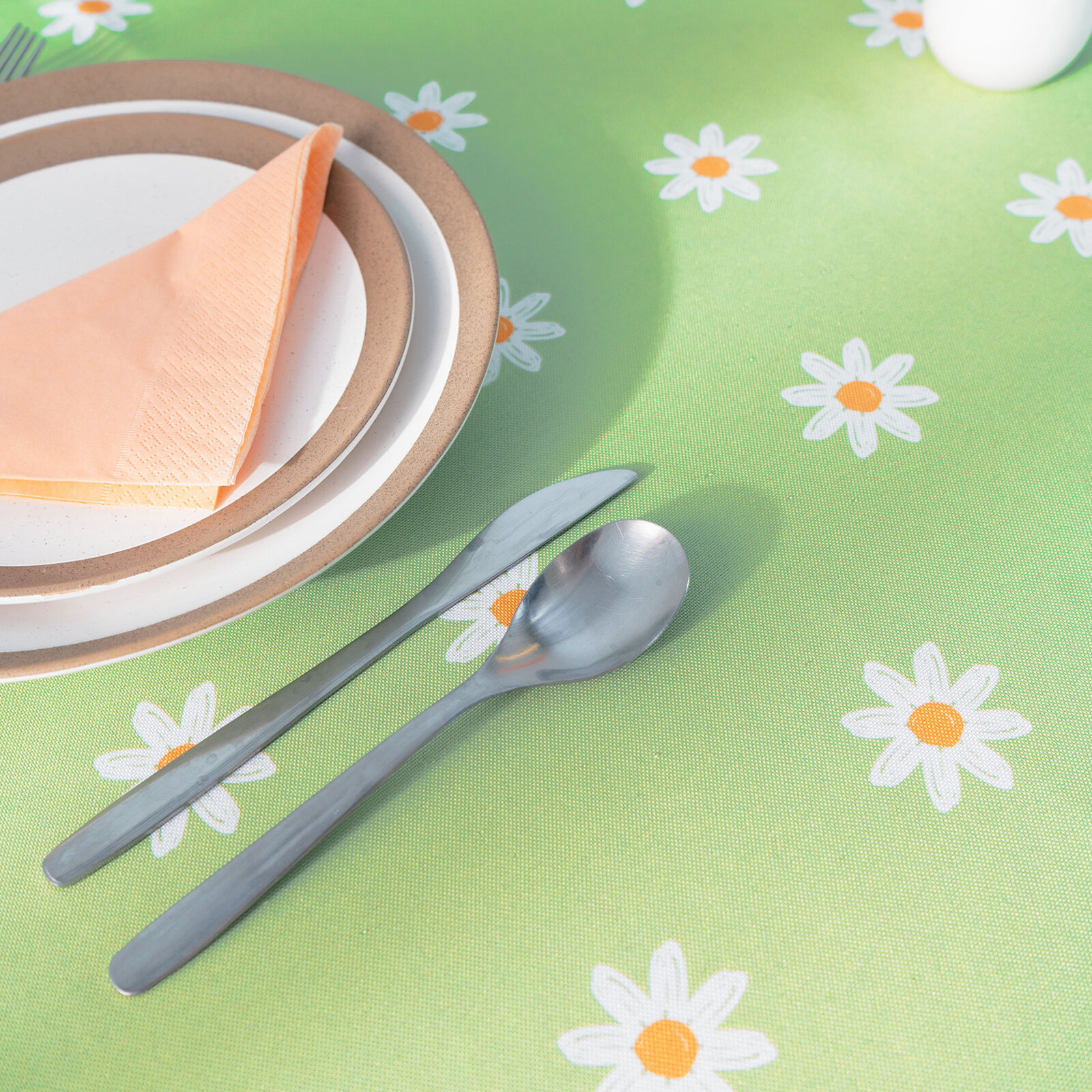 Eckige Tischdecke Teflon - Margeriten auf Grün