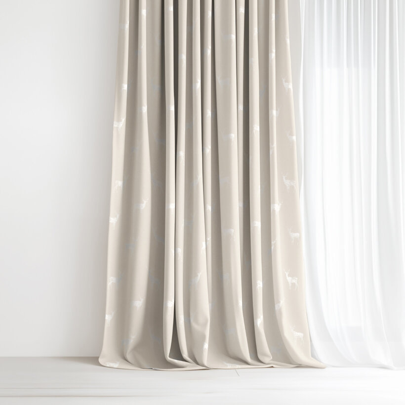 Weihnachtsvorhang Natura - Hirsche auf natürlichem