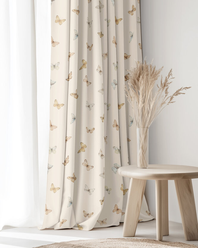 Dekorativer Vorhang – Schmetterlinge