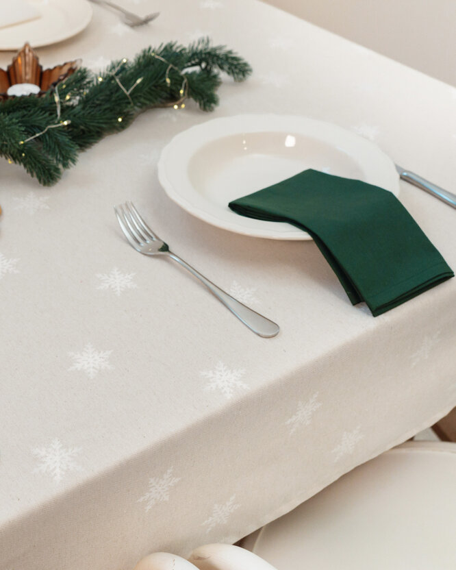 Weihnachtliche eckige Tischdecke Natura - Schneeflocken auf natürlichem