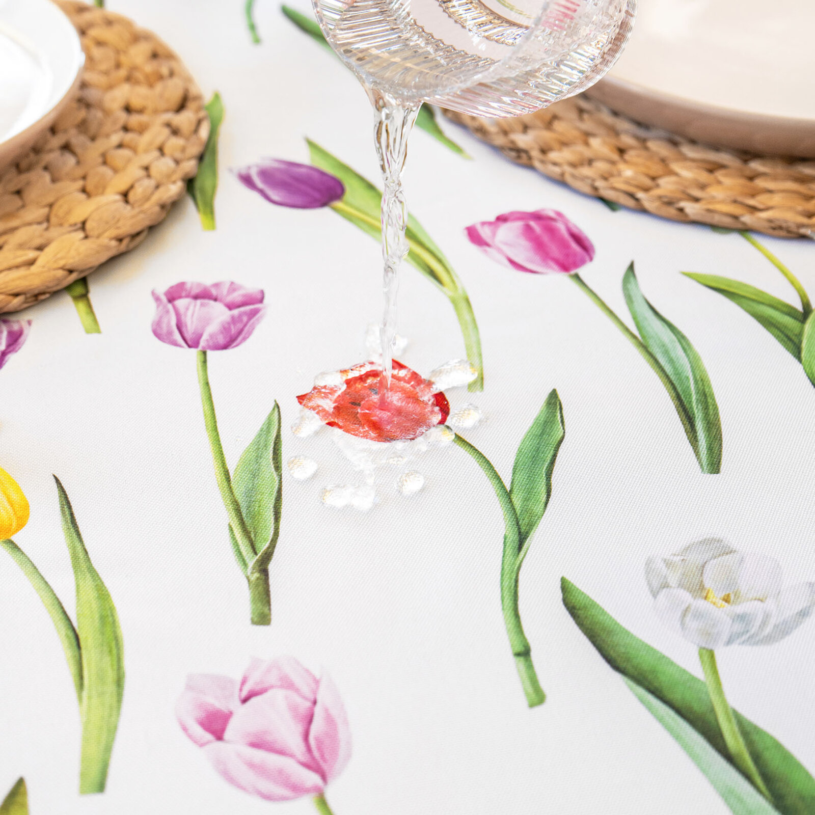 Eckige Teflon-Tischdecke - Bunte Tulpen