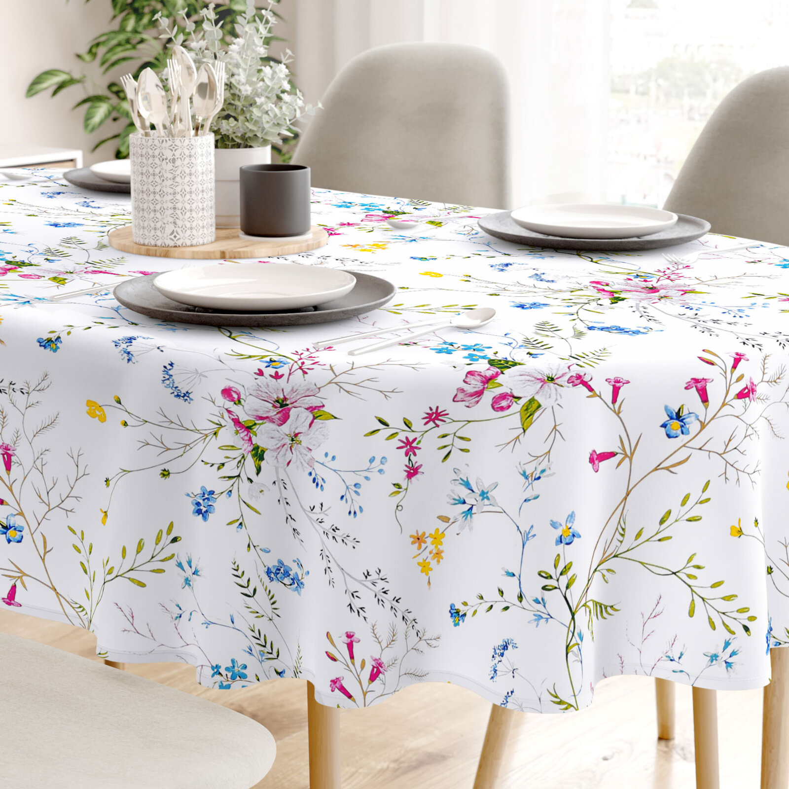 Ovale Tischdecke aus 100% Baumwolle - Gemalte Wiesenblumen