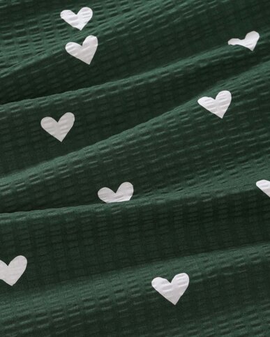 Weihnachtlicher Seersucker-Kissenbezug - Herzchen auf dunkelgrün