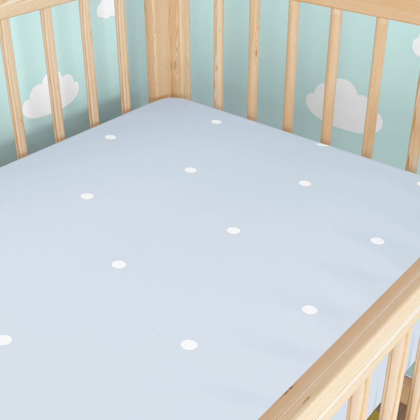 Spannbetttuch aus Baumwolle für Babybetten - Pünktchen auf Himmelblau
