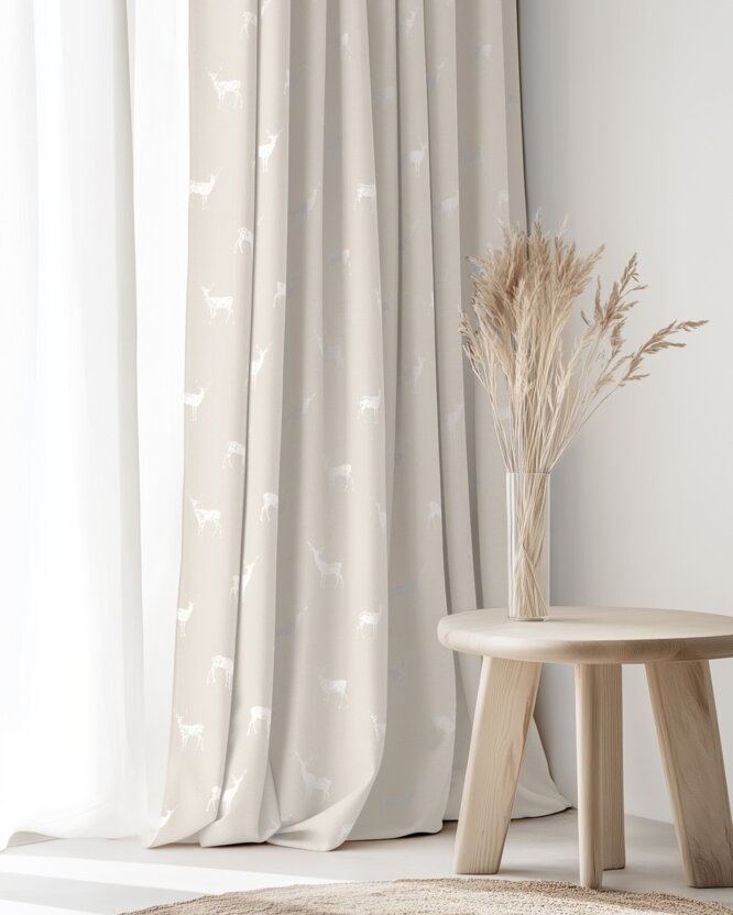 Weihnachtsvorhang Natura - Hirsche auf natürlichem