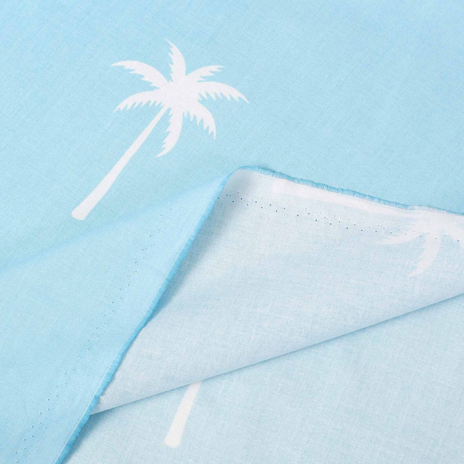 Baumwollstoff - Palmen auf Pastellblau