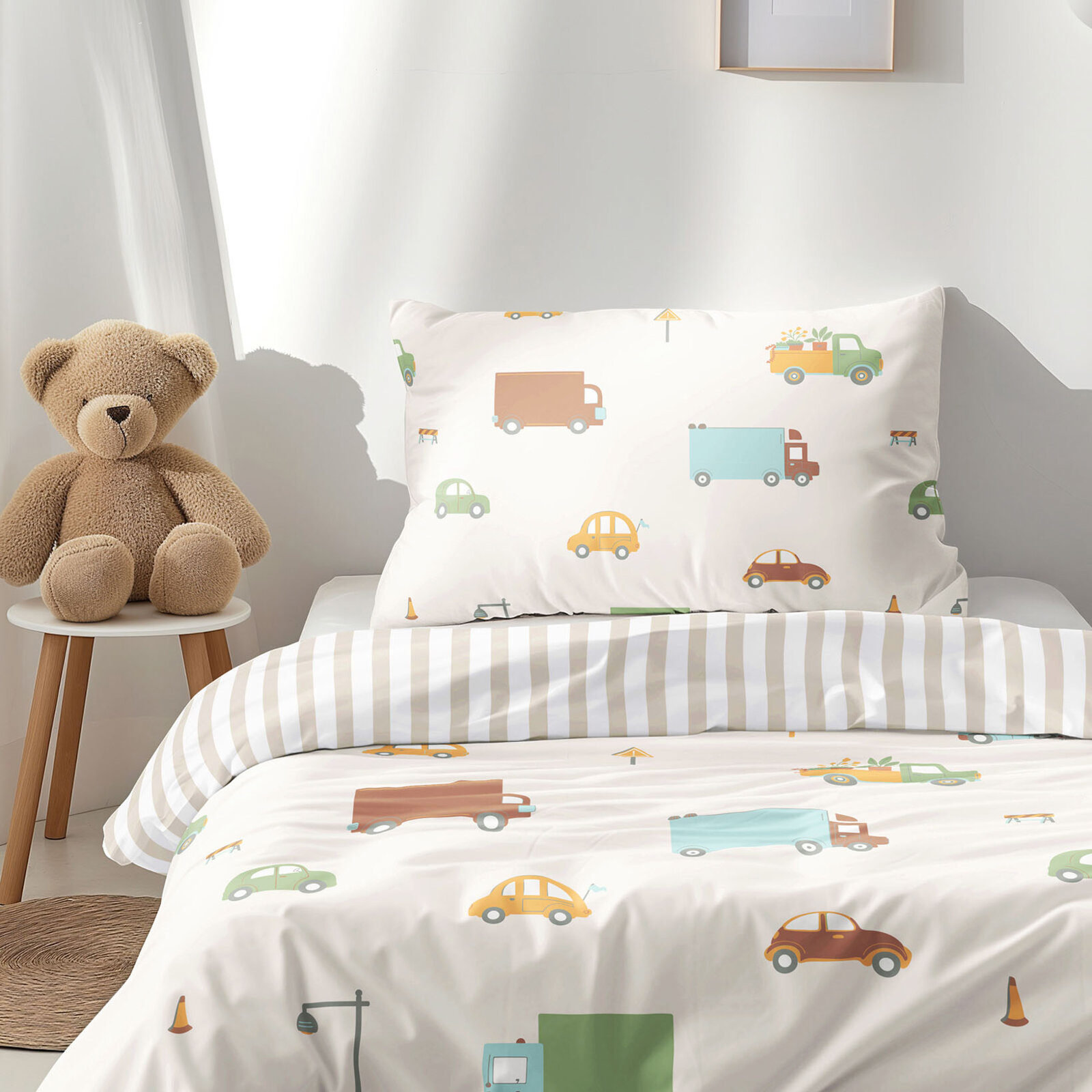 Kinder-Bettwäsche aus Baumwolle - Welt der Autos mit latte Streifen