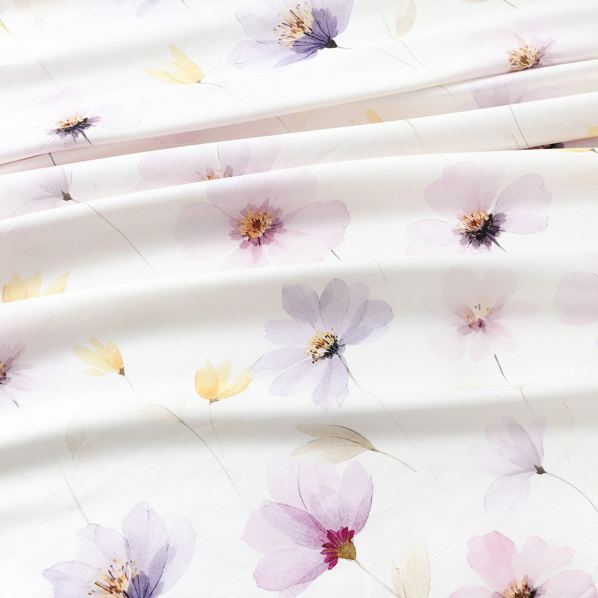 Kissenbezug aus Mako-Satin - Lila Blüten
