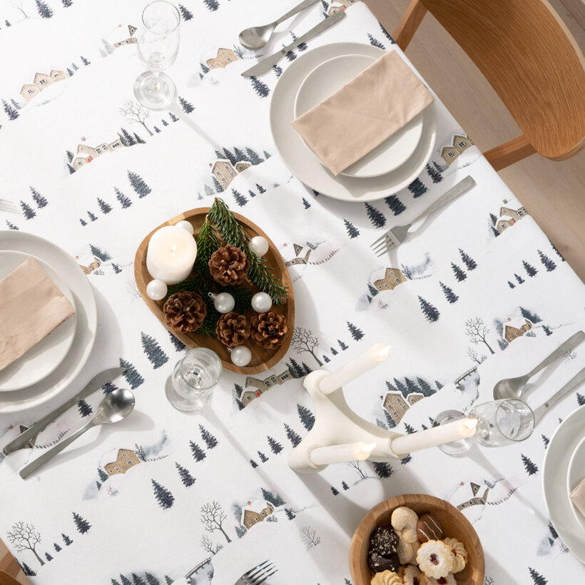 Eckige weihnachtliche Teflon-Tischdecke - Winterlandschaft