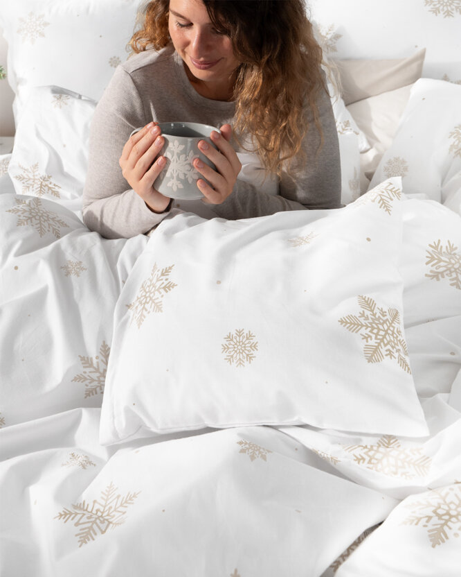Weihnachtlich Bettwäsche aus Baumwolle - Schneeflocken auf Weiß