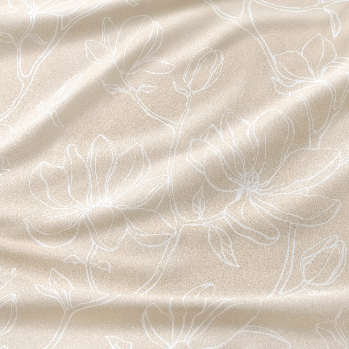 Mako-Satin - Lilien auf Goldbeige