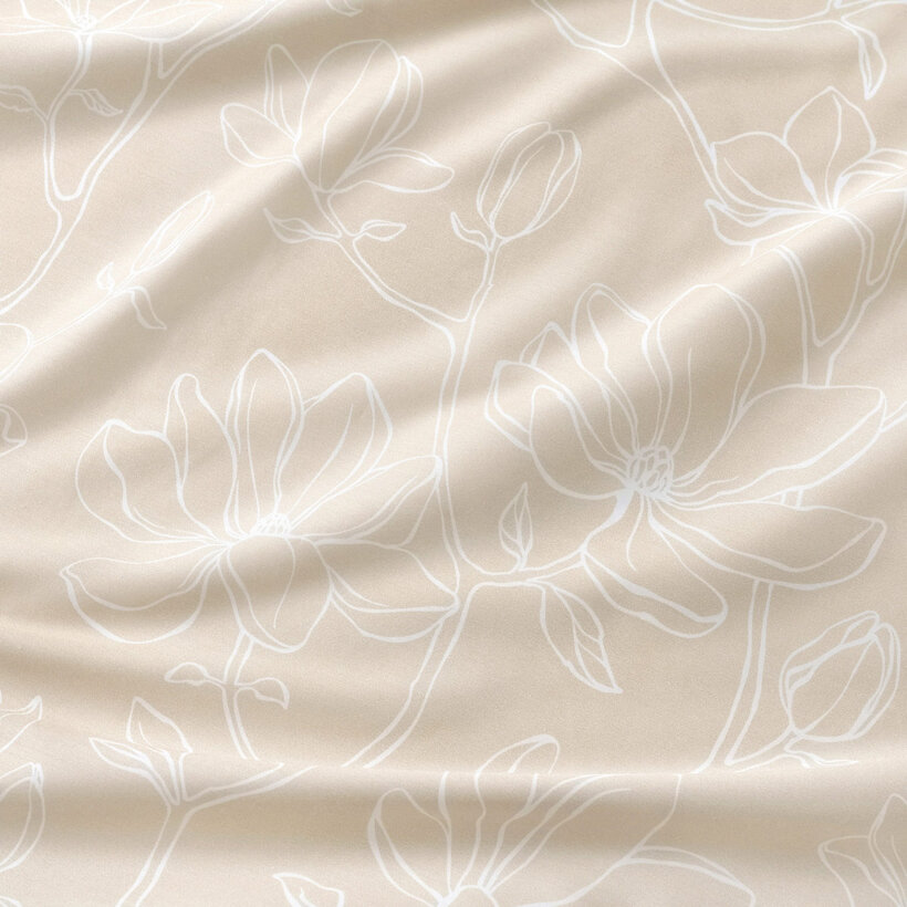 Mako-Satin - Lilien auf Goldbeige